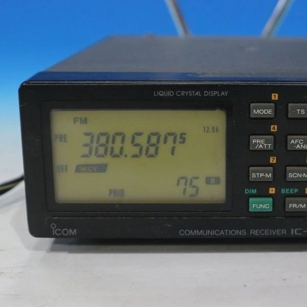 Icom IC-R100 Broadband Receiver  Wide Range Amateur Radio receiver Unconfirmed  - Image 2 of 4