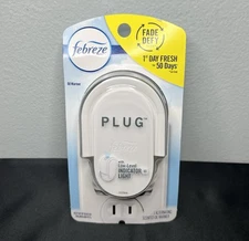 Febreze Plug In Oil Warmer Alternating Scent Low Level Indicator Light Fade Defy