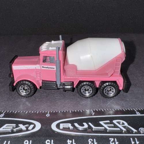 Vintage Matchbox SF Australian Peterbilt miscelatore cemento rosa - senza scatola raro HTF - Foto 5 di 14
