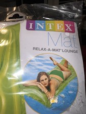 INTEX RELAX-A-MAT LOUNGE 72 in x 27 in 2017 LIME GREEN POOL MAT NEW POOL RIVER