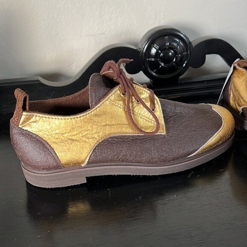 Zapatos de chocolate Tooche dorados - Imagen 10 de 12