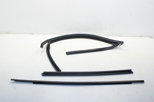 2014-2023 Jeep Cherokee Front Left Door Run Channel w/ Belt Molding Weatherstrip
