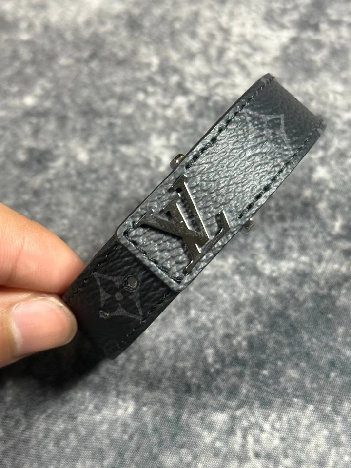 Louis Vuitton Negro LV Pulsera Delgada Ajustable Monograma Eclipse Hombre’s Joyería Foto 4 de 4