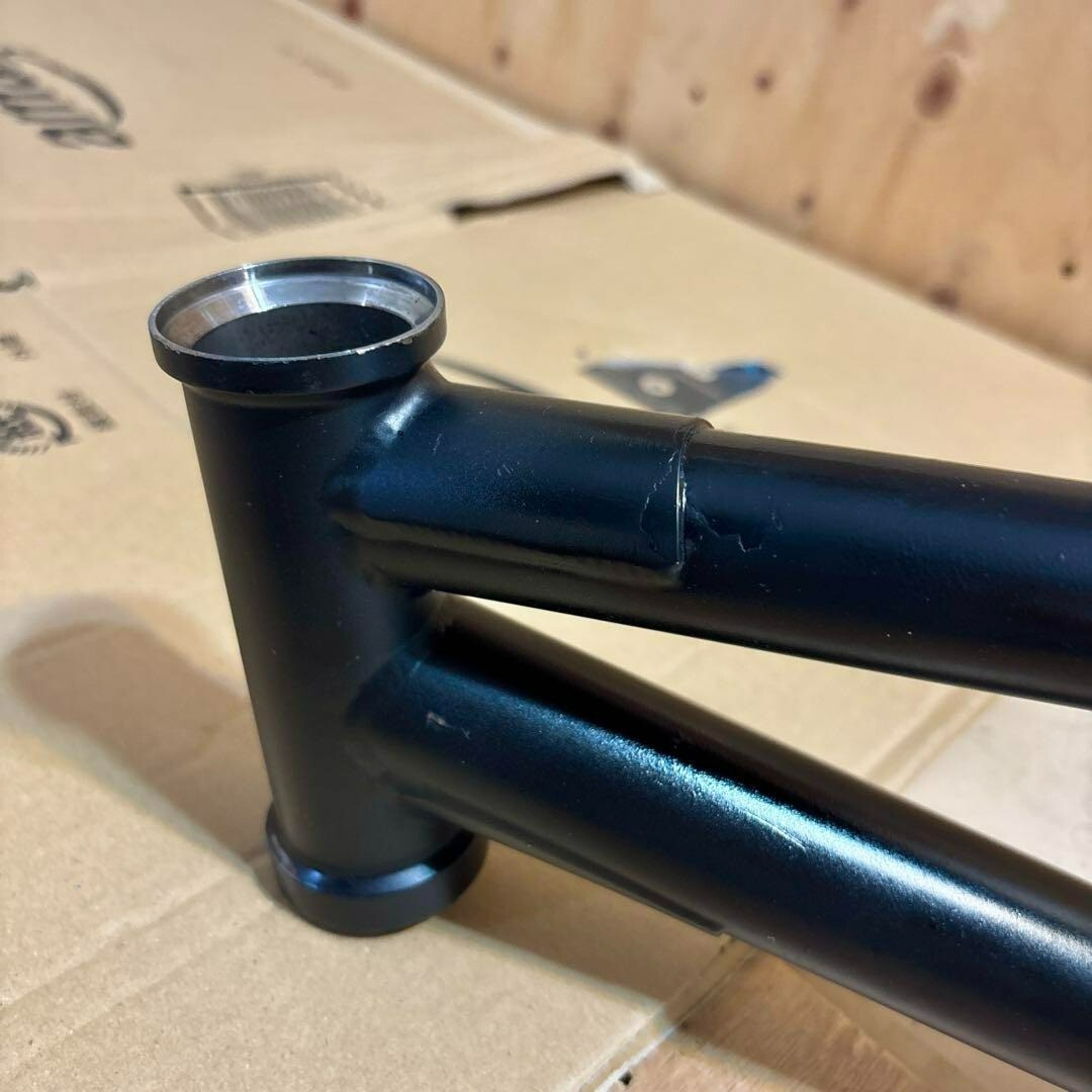 Cult Badboy V1 frame BMX フレーム ブラック Cult Badboy V1 BMX Frame Set Black Cr-Mo 4130 Made in USA TT