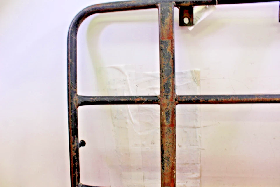 2001 Suzuki Quadrunner LT-F 4WD Front Luggage Rack - Image 2 of 4