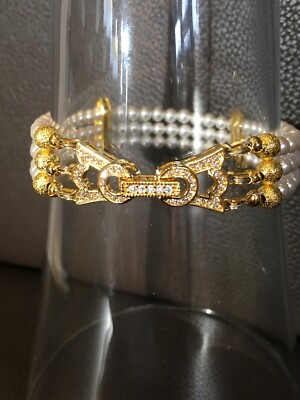 Braut Perlen Armband aus Swarovski 3 Stränge, Zirkonia Pave Verschluss