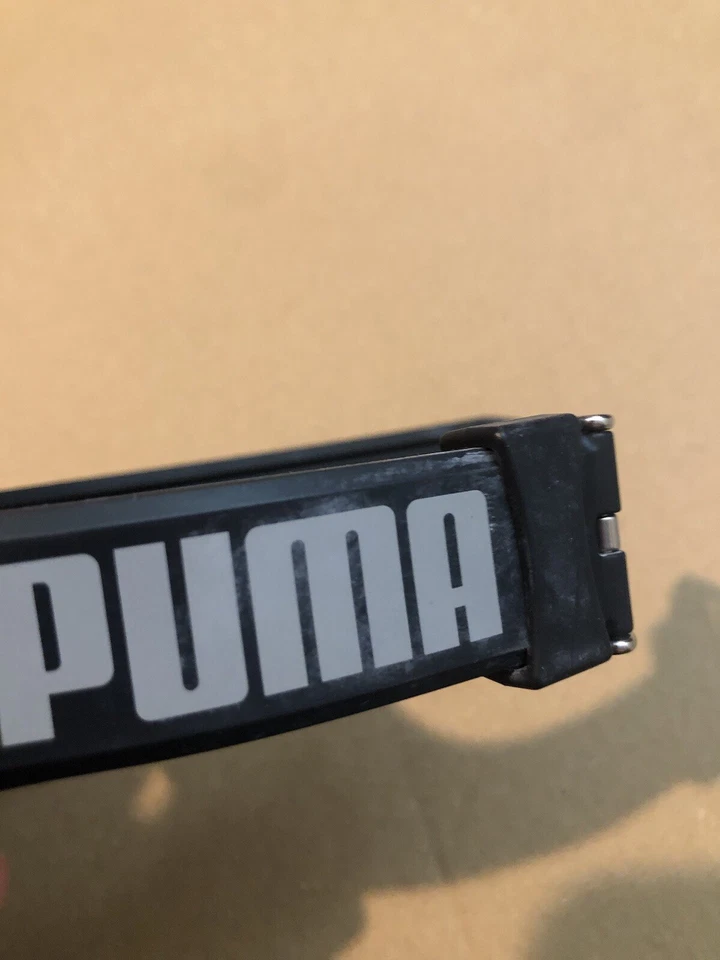 Reloj deportivo PUMA para hombre, LCD digital negro, correa de poliuretano negra P6041 Foto 2 de 4