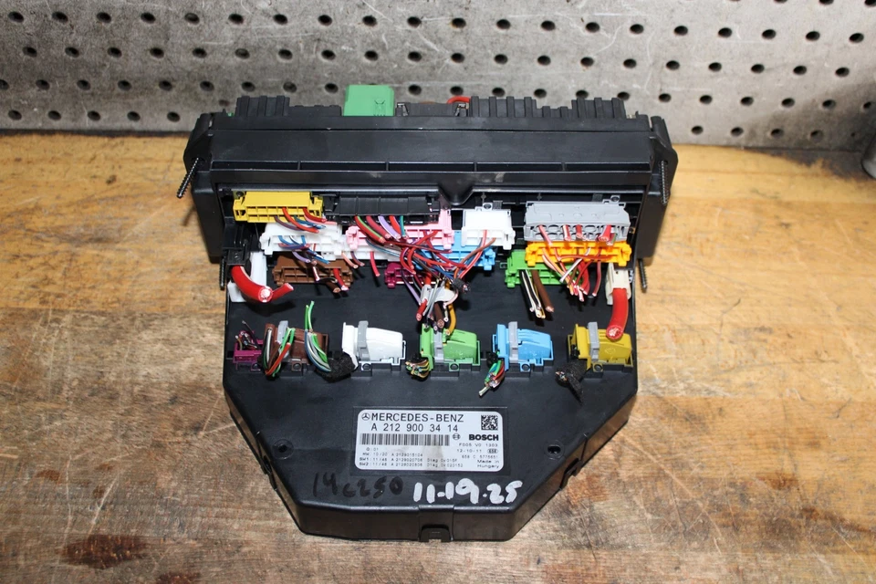 Mercedes 2129003414 C250 2014 módulo SAM delantero relé caja de fusibles OEM Foto 2 de 4