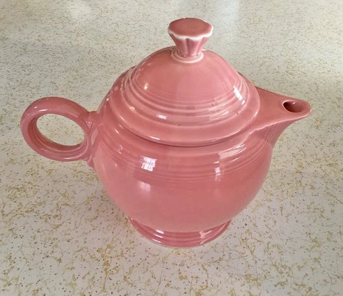 Vintage Fiestaware ROSE PINK Fiesta Teapot 4 Cups 1980’s-1990’s Seconds Quality