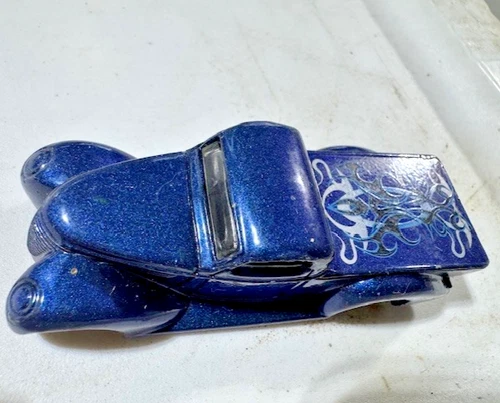 Vintage Lot of HOT WHEELS, MATCHBOX die-cast cars and trucks, 11 items