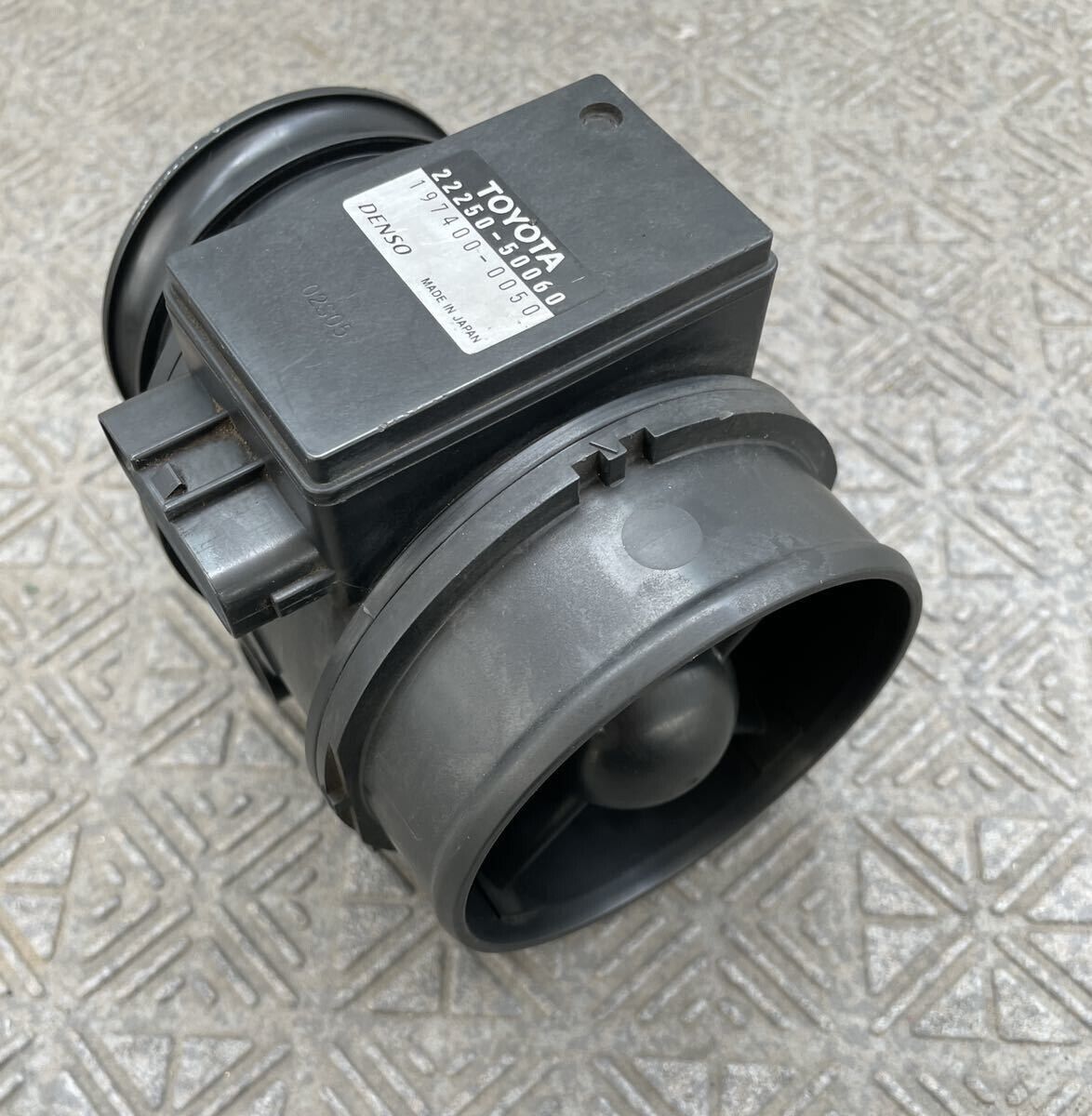 Toyota Vvti JZX100 Air Flow Sensor Chaser Mark II 22250 Toyota Vvti JZX100 Air Flow Sensor Chaser Mark II 22250
