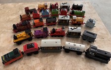 Thomas The Train  Friends 27 piece Lot Engines More   