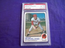 1973 TOPPS #104 REGGIE CLEVELAND PSA 8