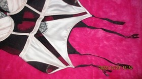 ANN SUMMERS UNDERWIRED NUDE/BLACK BASQUE SUSPENDER "ADALICIA SIZE MEDIUM B-C NWT