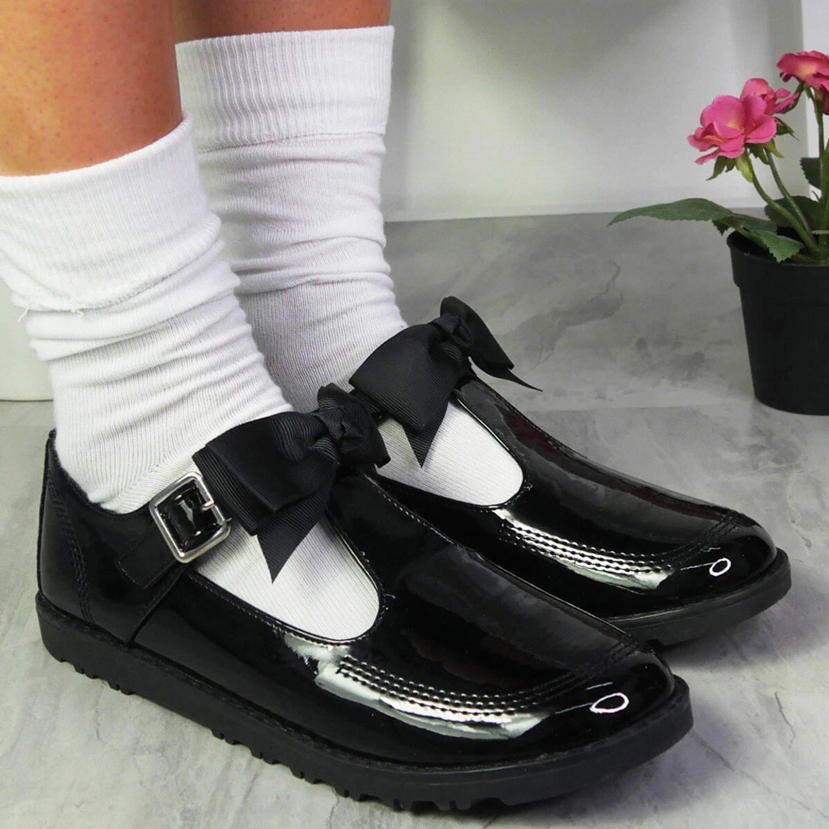 Ladies black cheap patent shoes