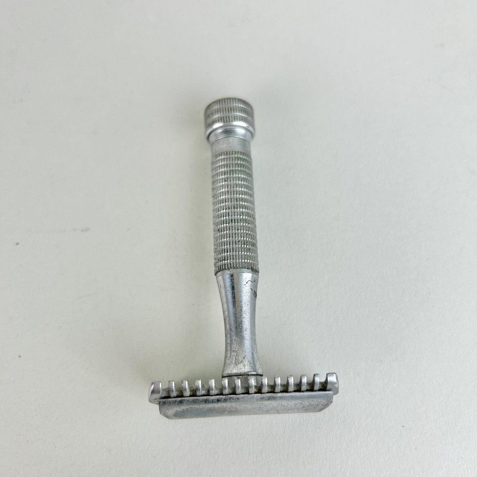 Vintage 1930&rsquo;s SEGAL Double Edge Safety Razor Made in USA Metal Smooth 3.5&rdquo; Long