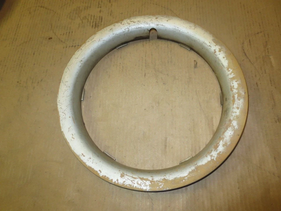 90 91 Geo Storm Plástico Belleza Borde Anillo Tapacubos Cubierta de Llanta 14" OEM USADO 10150805 Foto 4 de 4