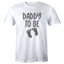 Daddy To Be with Footprints Men's T-Shirt Expecting Dad Gift Father's Day Tee