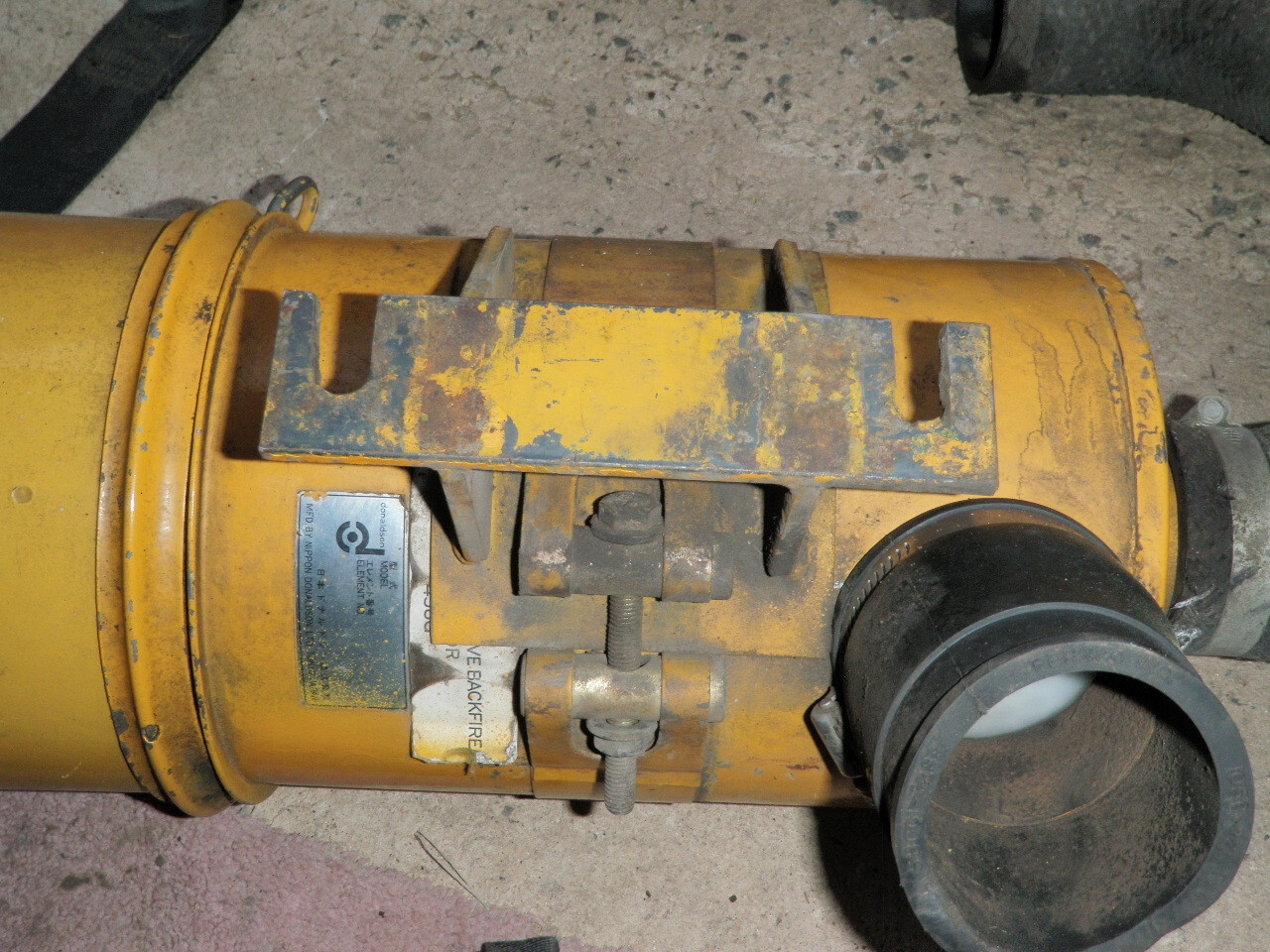 KOMATSU Fork Lift Air Filter Cleaner Assembly Donaldson filter Kohler