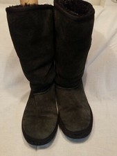 UGG Australia Girl s Size 3 S/N 5229 Black Classic Tall Shearling Boots