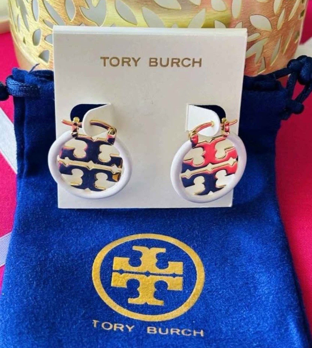 Tory Burch Gold Tone White Enamel Metal Hoop Earrings Hinged Closure Round Lobe