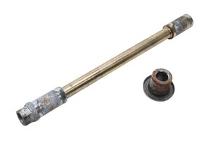 Vorderradachse Achse vorne Distanzhülse Lagersitz Hyosung GT 650 GT650 04-07