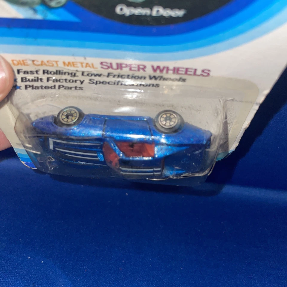 RARO Welly Die Cast Metal Racer de colección puerta abierta no. 2338 Foto 3 de 4