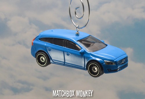 Blue Volvo V60 Wagon Custom Christmas Ornament 1/64 Station Estate Adorno - Picture 6 of 11