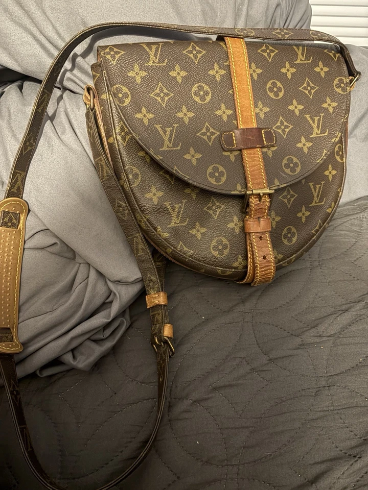 Auténtico Bolso de Hombro Louis Vuitton LV Chantilly GM Marrón Monograma Foto 3 de 4