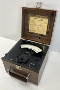 Singer Metrics Electrostatic ESD Kilovoltmeter 5kV Range Vintage 1966 TESTED