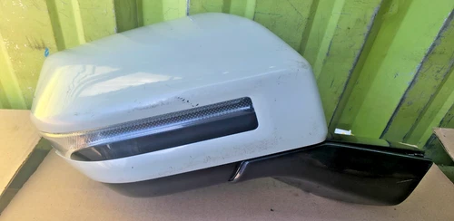 2024-2025 Kia EV9 Right Passenger Side Mirror OEM 87620-DO500 (DEFECTIVE)