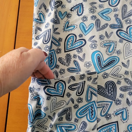Scrub Top Shirt Womens Short Sleeve 2X Metro Scrubs Blue Hearts Flowers Cotton - Picture 3 of 12