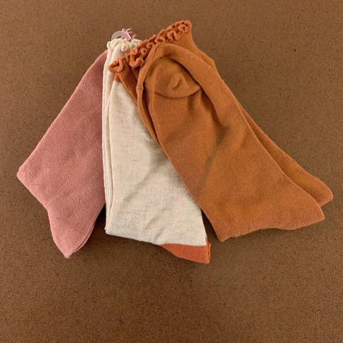 Art Class Girls Shoe Size 3-10 Multicolor Ruffle Crew Socks 3 Pairs NWT *Flaw - Picture 4 of 6