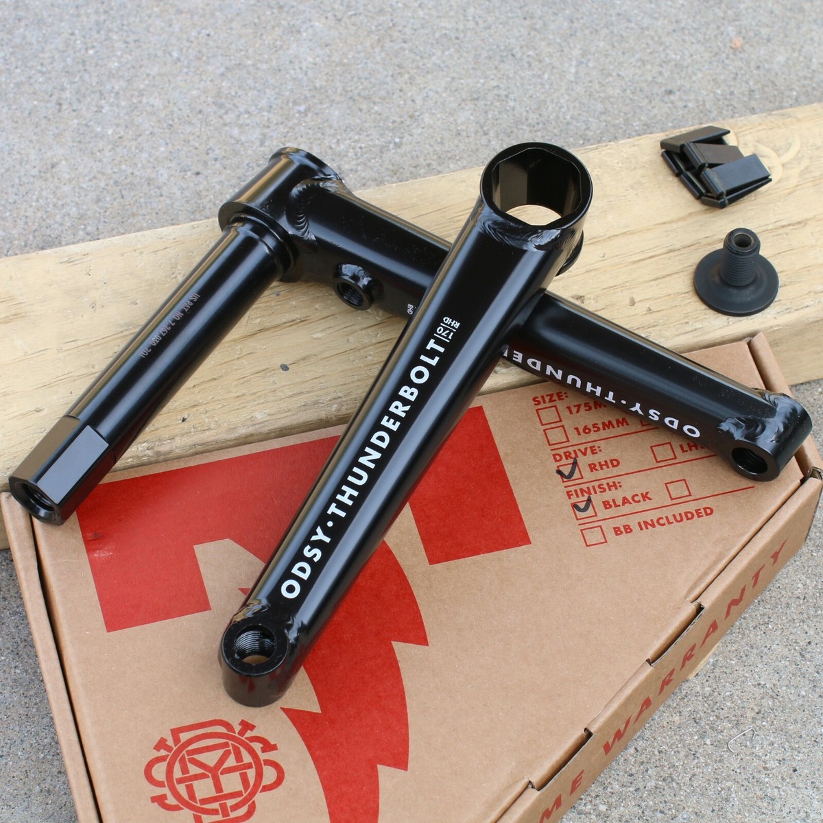 BMX ODYSSEY　クランク Odyssey Thunderbolt BMX Cranks (Rustproof Black) | Full Factory