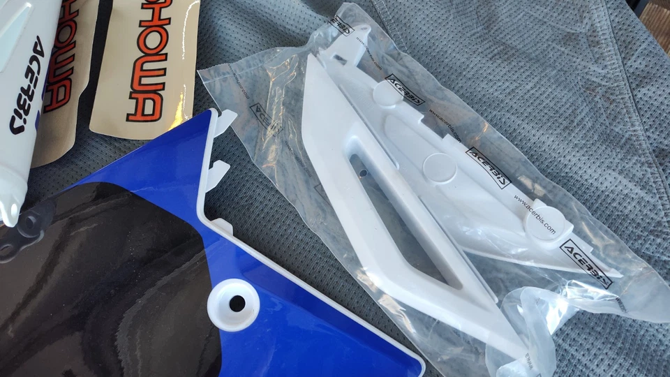 Acerbis Efectos de Fábrica SPLIT FIRE PEAK Retro Blanco Kit Completo Honda CRF250/450 Foto 4 de 4