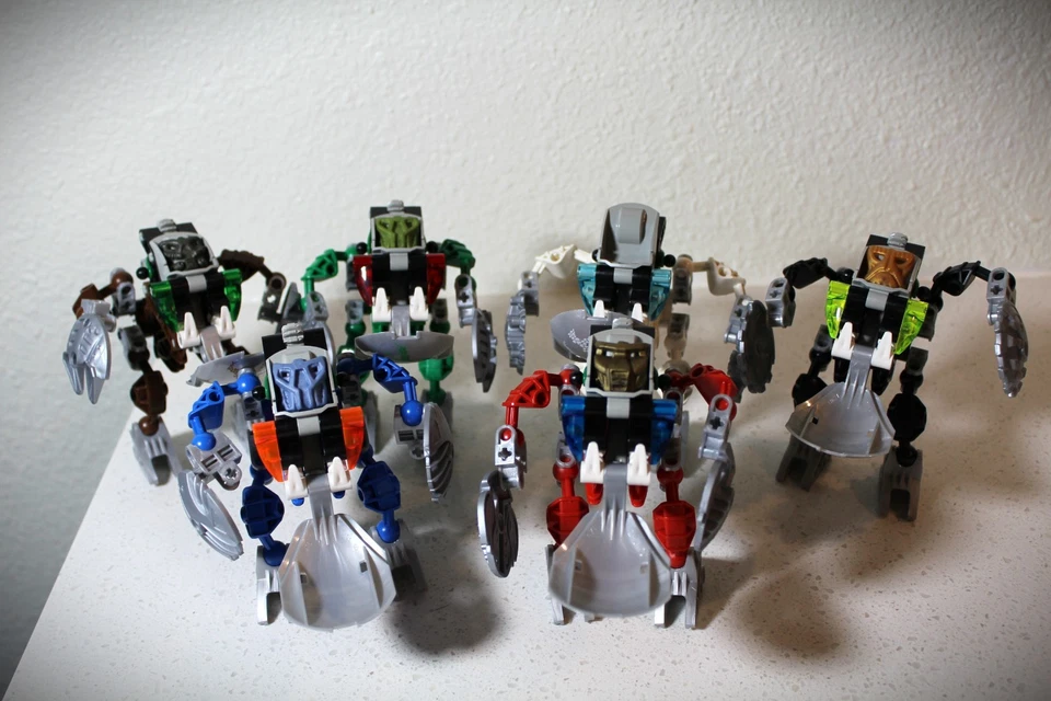 LEGO Bionicle Bohrok-Kal Lot 8573–8578 w/ Canisters & Krana – Read Desc - Image 3 of 4