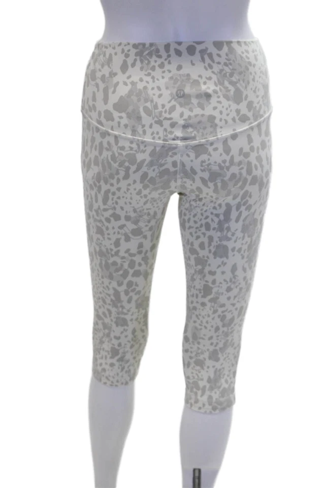 Leggings recortados Lululemon para mujer con estampado de animales blancos grises talla 6 Foto 3 de 4