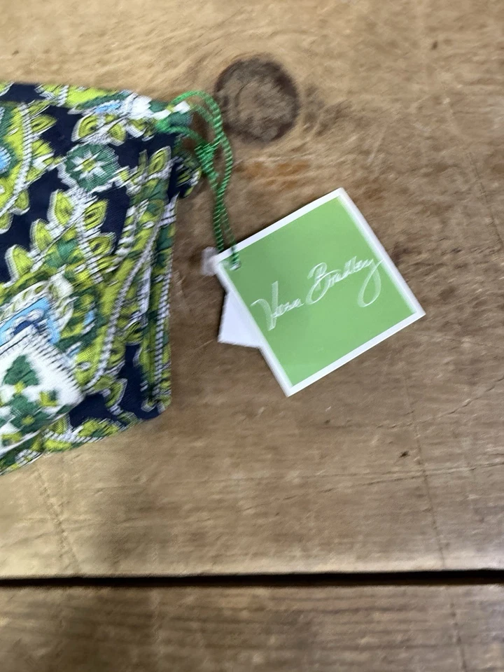 NWT Vera Bradley CAMBRIDGE GREEN Small Bow Cosmetic Bag Vinyl Lined Blue - Image 3 of 4