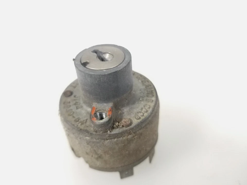 93 Ural (Dnepr) 1993 interruptor de encendido (sin llave) envío gratuito Foto 3 de 4