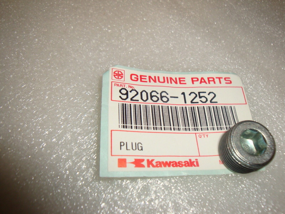 NOS 1996-2000 Kawasaki ZL600 ZX600 Ninja ZX-6R Plug 92066-1252 | eBay