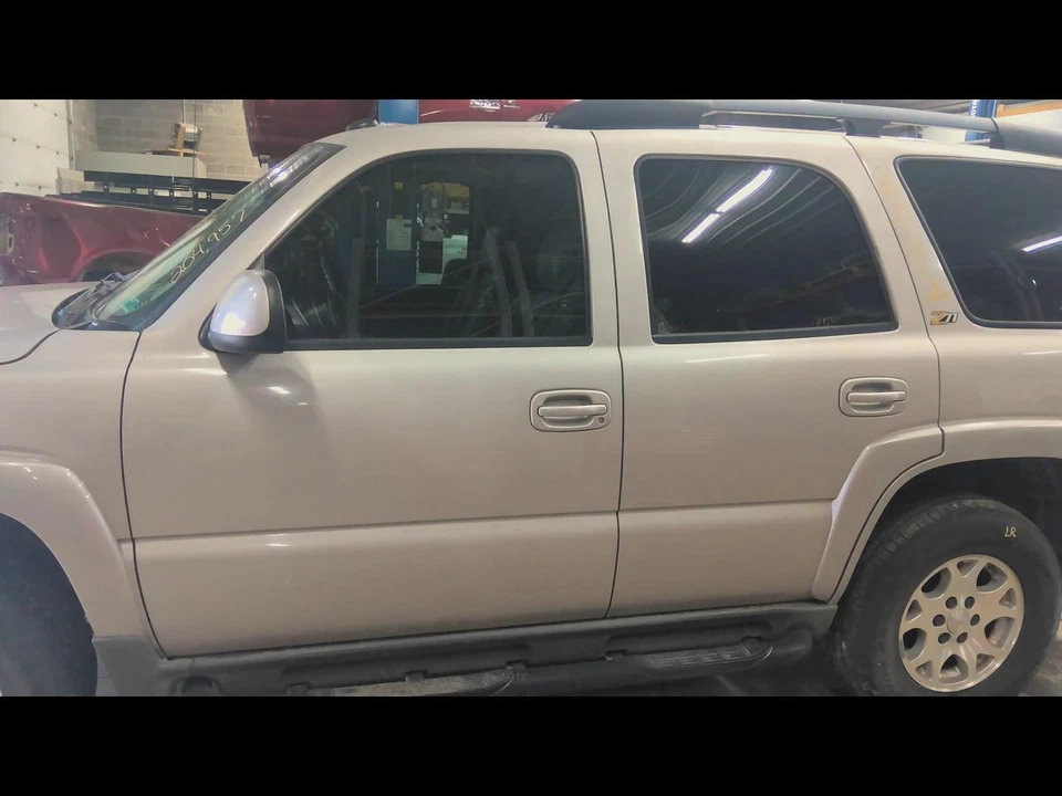 Used Front Drive Axle Shaft fits: 2004 Chevrolet Tahoe Front Axle classic style - Image 4 of 4