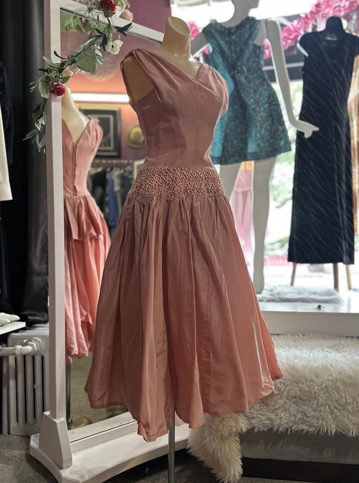 Vestido de fiesta vintage años 50 calce y acampanado sin mangas saco trasero nuevo look tafetán XXS XS Foto 4 de 4