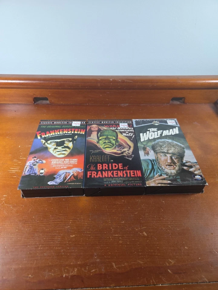 Classic Universal Monsters VHS Lot of 3  Wolf Man, Frankenstein, Bride Of Frank Foto 2 de 4