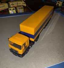 Herpa 859055 MAN F90 Koffersattelzug Lufthansa model truck in 1:87 H0 scale