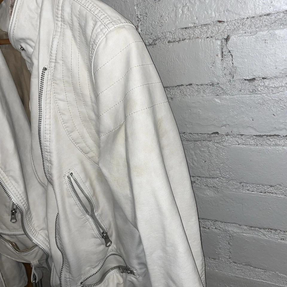 Chaqueta de moto Free People X We The Free de cuero sintético talla mediana Foto 3 de 4