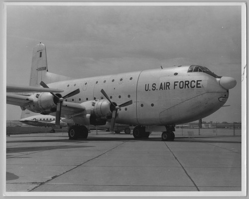 Avión de carga C-124 Globemaster II de la Fuerza Aérea de los Estados Unidos transporte pesado aviación de los años 50 - Imagen 2 de 3