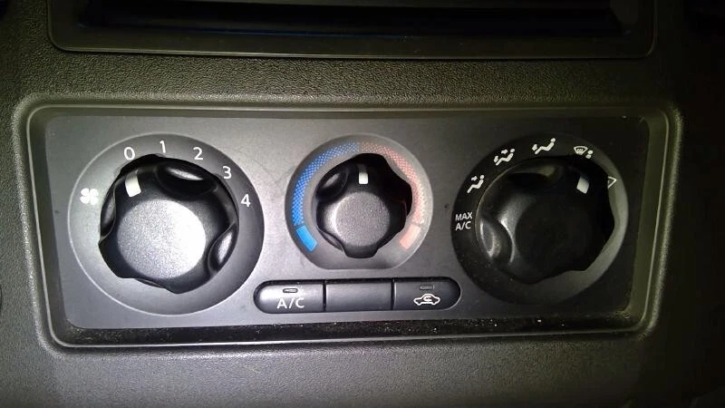 Nissan Frontier 2005-2012 calentador de aire acondicionado manual control de temperatura OEM Foto 2 de 4