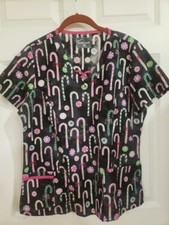 Scrub Top Holiday Print Candy Canes And Peppermints Size M