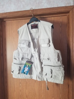 Vintage American Fisherman Sportsman Mens Medium Fly Fishing Vest 1970's. NOS B2