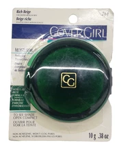 NEW Covergirl MOISTUREWEAR Perfecting Pressed Powder-761 Rich Beige